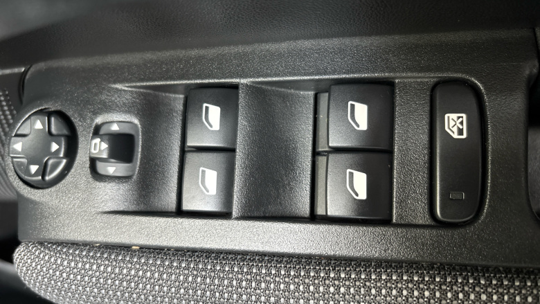 Citroen C3 Aircross 1.2 PureTech 110 Shine 5dr Petrol Hatchback